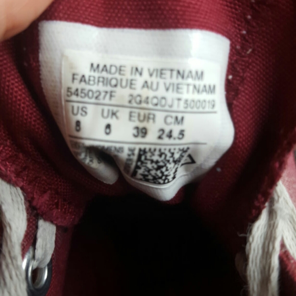 Frosted Burgundy Converse - Picture 9 of 9